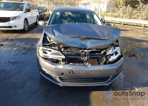 2014 Volkswagen Jetta 1.8T Se z USA, uszkodzony, nr VIN 3VWD07AJ6EM434846